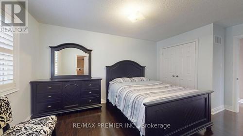 48 Heron Hollow Avenue, Richmond Hill, ON - Indoor Photo Showing Bedroom