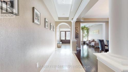 48 Heron Hollow Avenue, Richmond Hill, ON - Indoor Photo Showing Other Room
