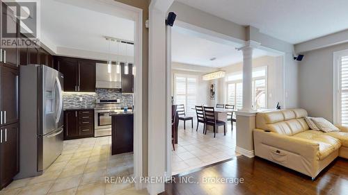 48 Heron Hollow Avenue, Richmond Hill, ON - Indoor Photo Showing Other Room