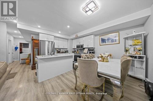562 Queen Mary Street, Ottawa, ON - Indoor Photo Showing Dining Room