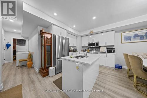 562 Queen Mary Street, Ottawa, ON - Indoor Photo Showing Kitchen With Double Sink