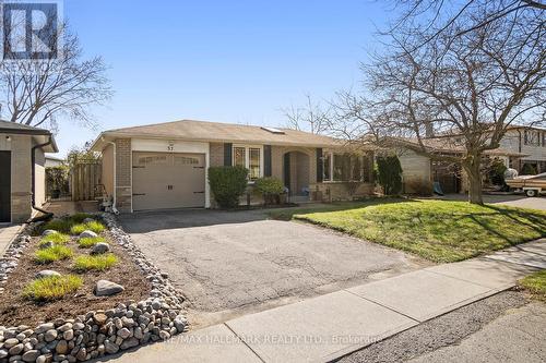 37 LEWIN CRESCENT  Ajax, ON L1S 3A2