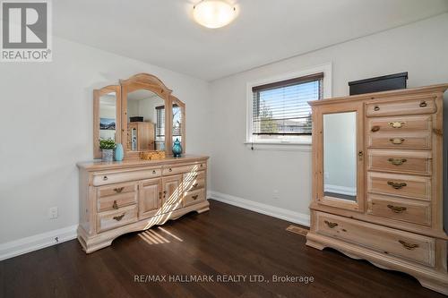37 Lewin Crescent, Ajax, ON - Indoor