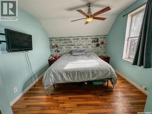464 1St Avenue E, Melville, SK - Indoor Photo Showing Bedroom
