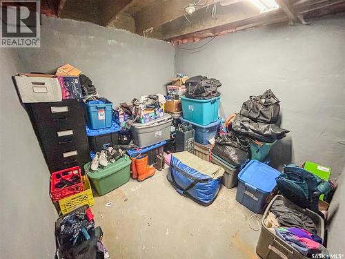 464 1St Avenue E, Melville, SK - Indoor