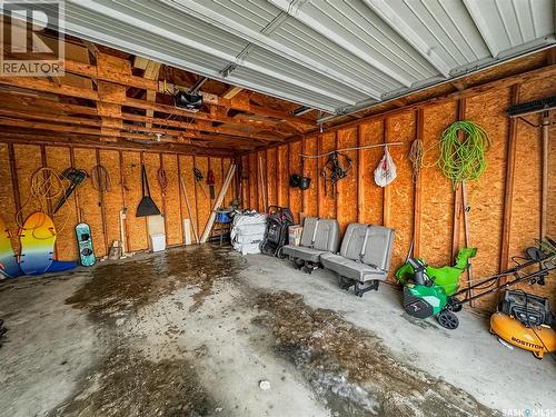 464 1St Avenue E, Melville, SK - Indoor