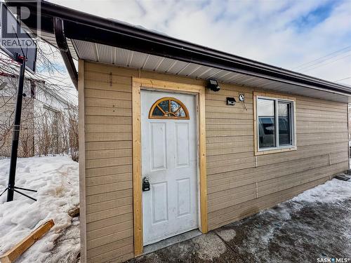 464 1St Avenue E, Melville, SK - Outdoor With Exterior