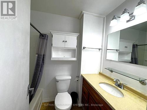 42 Ingleside Drive, Kitchener, ON - Indoor Photo Showing Bathroom