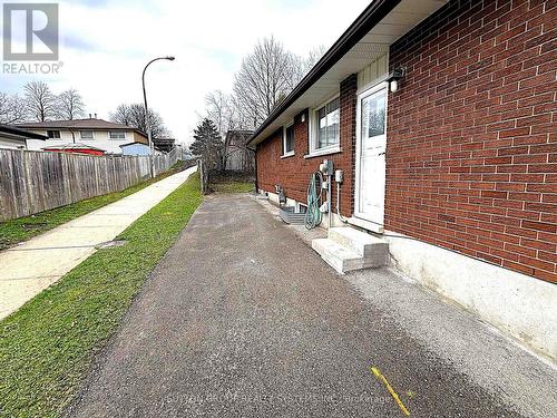 42 Ingleside Drive, Kitchener, ON - Outdoor