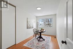 Large & bright secondary bedrooms - 