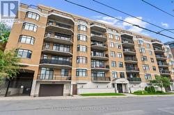 208 - 260 BESSERER STREET Ottawa, ON K1N 1J3
