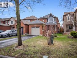 110 WHITE PINE CRESCENT Pickering, ON L1V 6S3