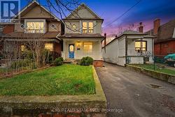 49 HOLLAND PARK AVENUE Toronto, ON M6C 1M2