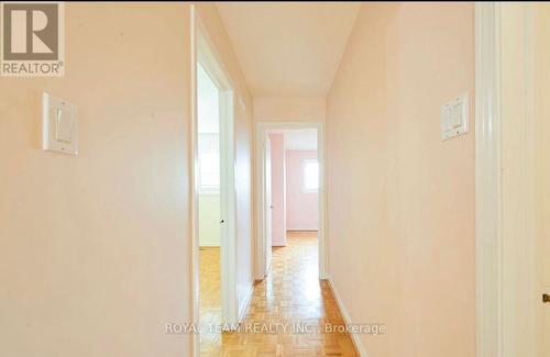 28 Oakmount Crescent, Vaughan, ON 