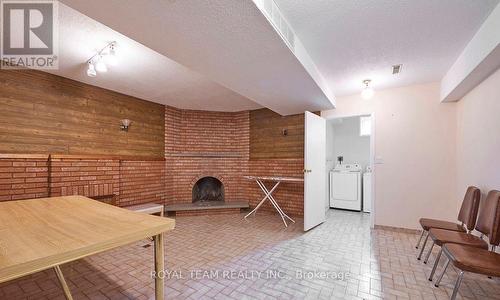 28 Oakmount Crescent, Vaughan, ON 