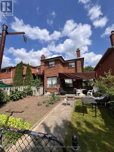 28 Oakmount Crescent, Vaughan, ON 
