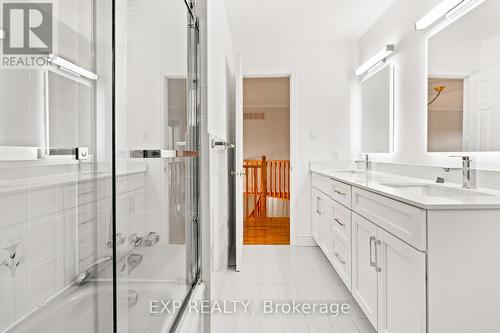 Main - 61 Dundee Crescent, Markham, ON - Indoor Photo Showing Bathroom
