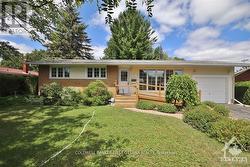 74 HILLIARD AVENUE Ottawa, ON K2E 6C1