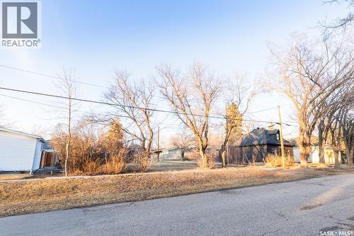 203 Saskatchewan Avenue, Luseland, SK 