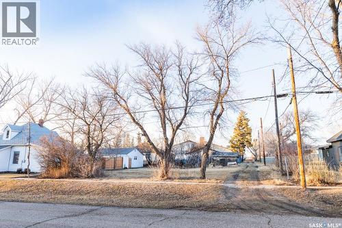 203 Saskatchewan Avenue, Luseland, SK 