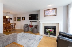 303-899 Darwin Ave Saanich, BC V8X 2X7