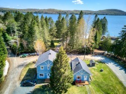1916A  - 1916B Ch. du Tour-du-Lac  Lac-Des-Plages, QC J0T 1K0