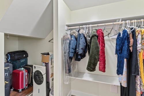 Penderie (Walk-in) - 3874 Rue Bergevin, Laval (Saint-Vincent-De-Paul), QC - Indoor With Storage