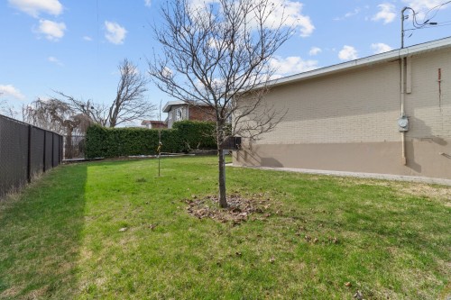 Cour - 3874 Rue Bergevin, Laval (Saint-Vincent-De-Paul), QC - Outdoor