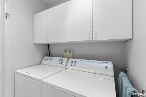 Salle de bains - 825 Ch. Rhéaume, Saint-Michel, QC - Indoor Photo Showing Laundry Room