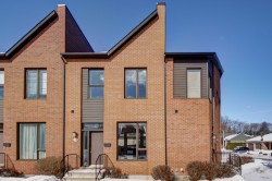 140B Tower Street  Beaconsfield, QC H9W 6B2