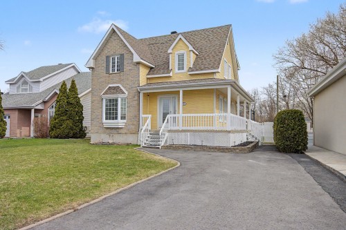20 Rue Claire  Saint-Jean-Sur-Richelieu, QC J2W 1J2