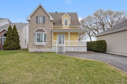 20 Rue Claire  Saint-Jean-Sur-Richelieu, QC J2W 1J2