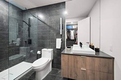 Master Bathroom - 1991 Rue Suzanne-Coallier, Montréal (Saint-Laurent), QC - Indoor Photo Showing Bathroom