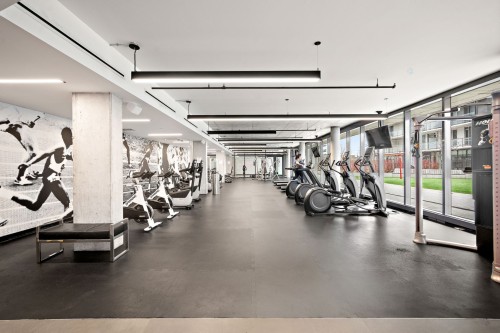 Exercise Room - 1991 Rue Suzanne-Coallier, Montréal (Saint-Laurent), QC - Indoor Photo Showing Gym Room