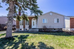 3228 Rue Gaétane  Laval (Fabreville), QC H7P 1P4