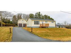 8 Myles DR  Saint John, NB E2J 3B9