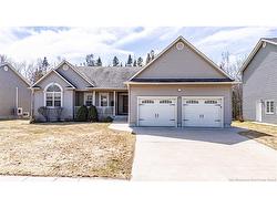 71 Peters DR  Fredericton, NB E3G 0G7