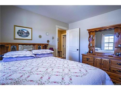 71 Peters Dr, Fredericton, NB 