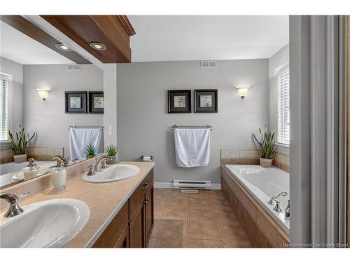 142 Du Golf St, Dieppe, NB 