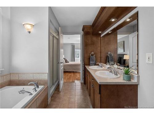 142 Du Golf St, Dieppe, NB 