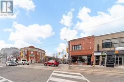 1612 DUNDAS STREET W Toronto, ON M6K 1T8