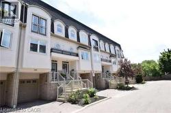 2458 SCHOLARS Common  Burlington, ON L7P 2W2