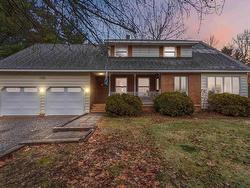 95 Bentwood Crescent Cambridge, NS B0P 1G0