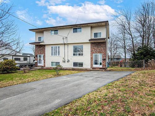 56 Merrimac Drive  Dartmouth, NS B2W 4P8