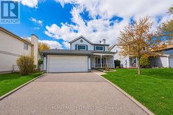4 MOUNT FOREST DRIVE Brampton, ON L6Z 1B7