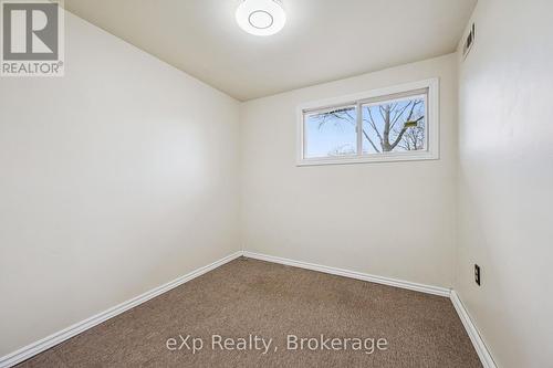124 Montcalm Drive, Kitchener, ON - Indoor Photo Showing Other Room