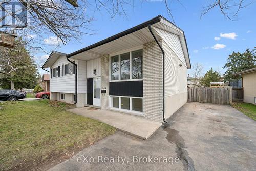 124 Montcalm Drive, Kitchener, ON - Outdoor