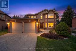 78 RHODES CIRCLE Newmarket, ON L3X 1V2