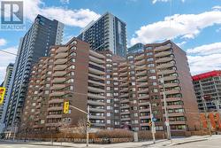 810 - 151 BAY STREET Ottawa, ON K1R 7T2