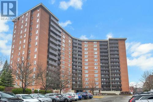 1517 - 2000 JASMINE CRESCENT  Ottawa, ON K1J 8K4